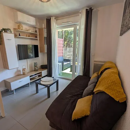 Apartment Cocon Avec Jardin Privatif, Piscine & Parking A Argelès-sur-Mer
